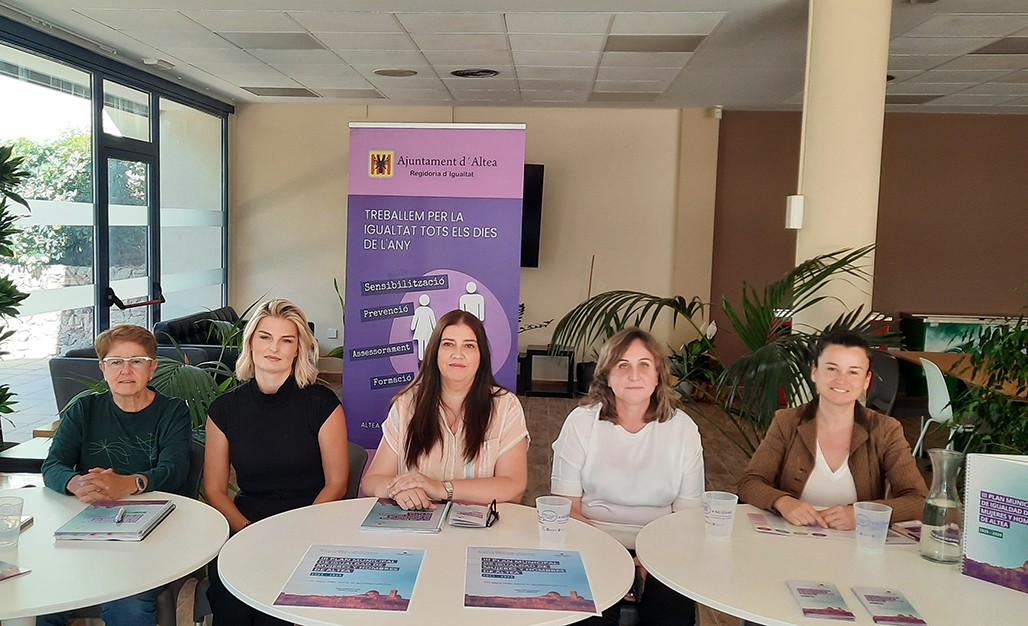 El Ayuntamiento de Altea presenta su III Plan de Igualdad como ...